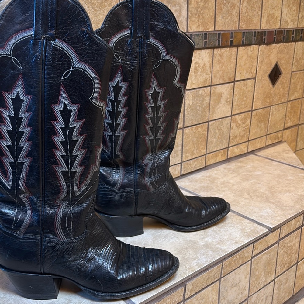 Tony Lama lizard boots